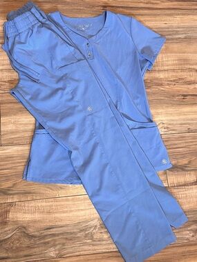 Women’s Scrub Set - Ceil Blue